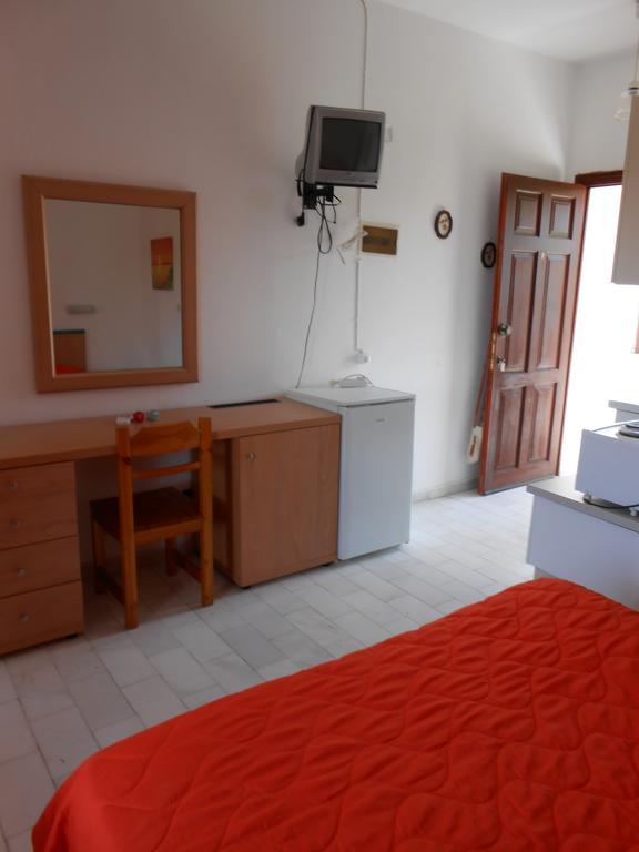 Socrates Studios Akharavi Chambre photo